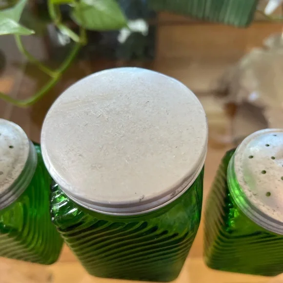 Set of Three Owen’s-Illinois Green Depression Glass Canisters - Picture 4 of 8
